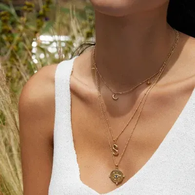 Món trang sức này như một tác phẩm nghệ thuật nhỏ xinh
