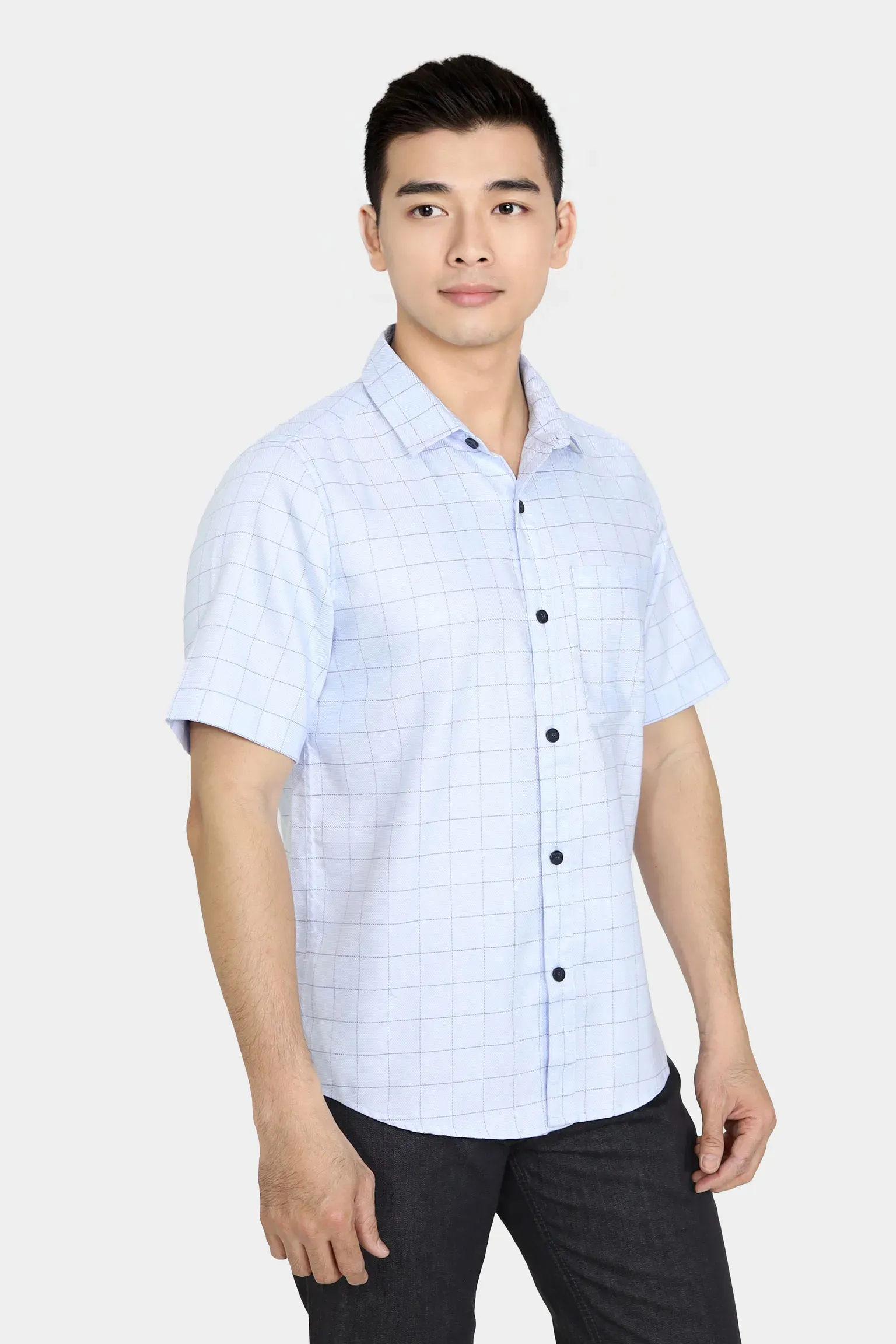 Mẫu áo sơ mi tay ngắn hiện đại của PT2000