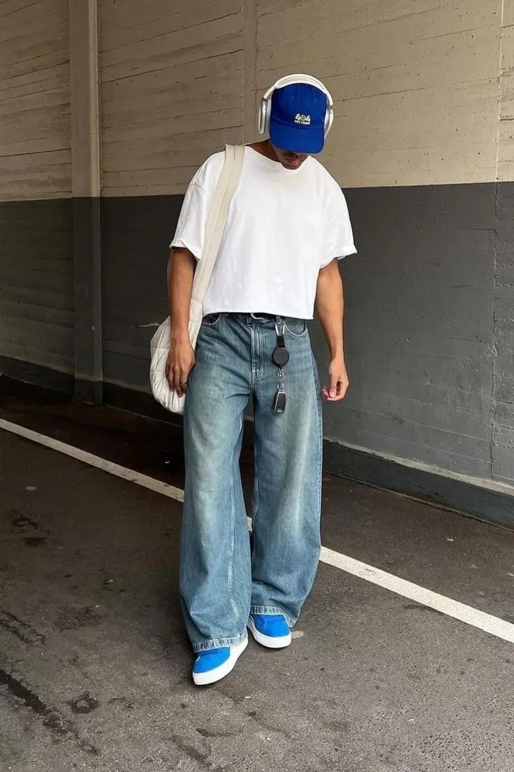 áo oversize với quần ống rộng