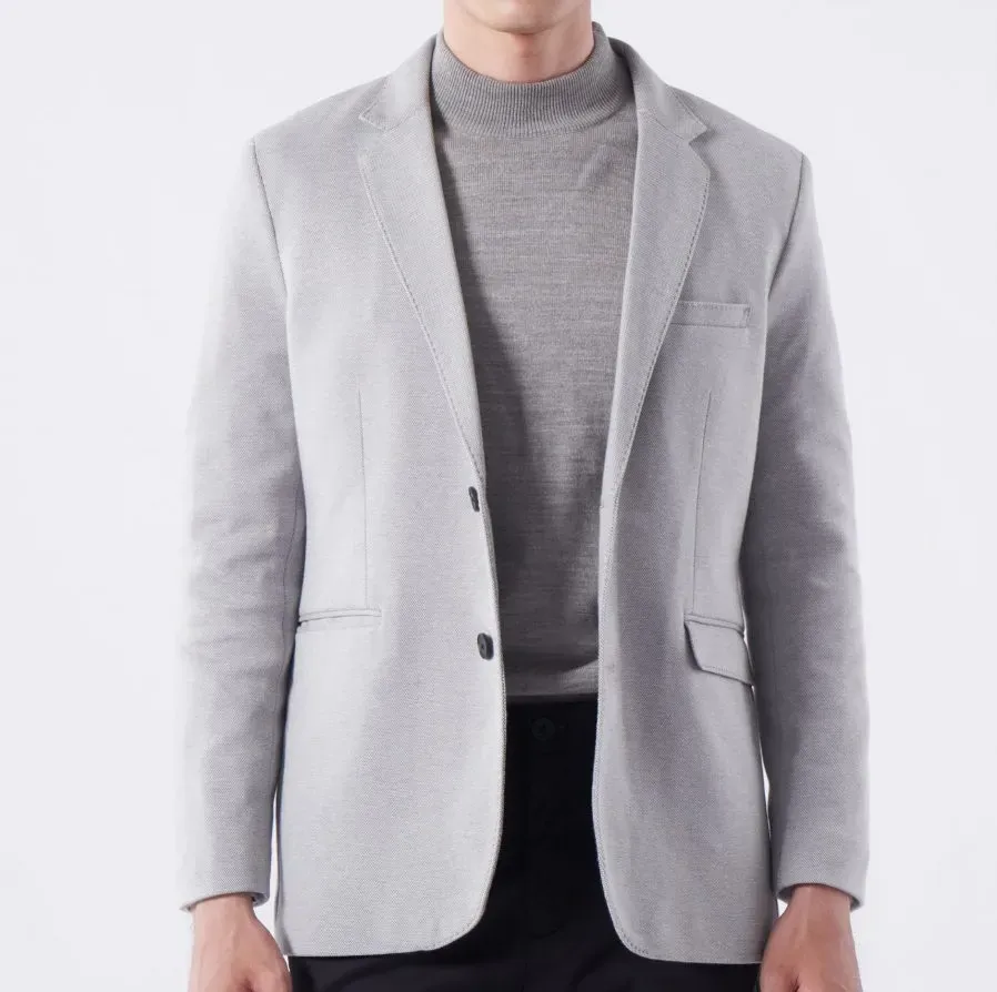 Áo Blazer thanh lịch luôn là lựa chọn phù hợp tiết trời mùa đông