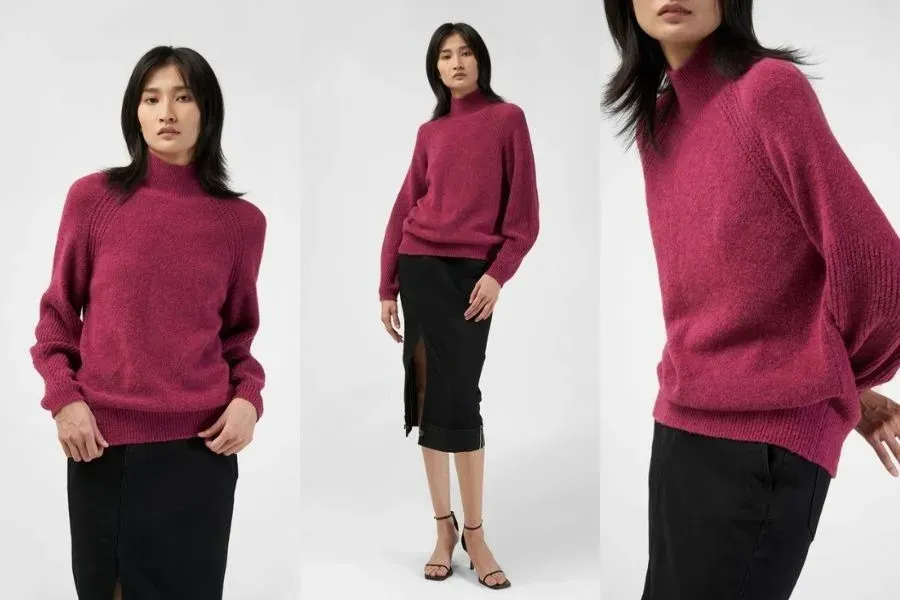 Sự kết hợp hoàn hảo giữa chiếc áo len cùng chân váy xẻ tà ôm body là một outfit dành riêng cho những cô nàng điệu đà, cá tính