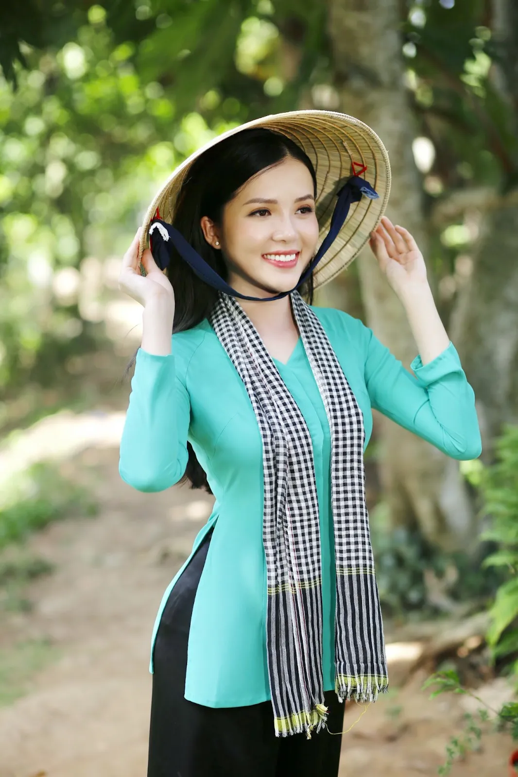 Áo bà ba thường gắn liền với hình ảnh phụ nữ Nam Bộ (Nguồn: Internet)