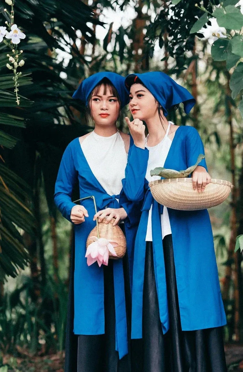 Áo yếm tứ thân mang đậm vẻ đẹp thuần Việt