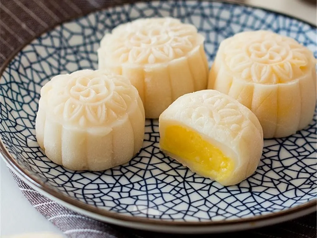 Bánh trung thu dẻo lạnh mềm mịn thơm ngon