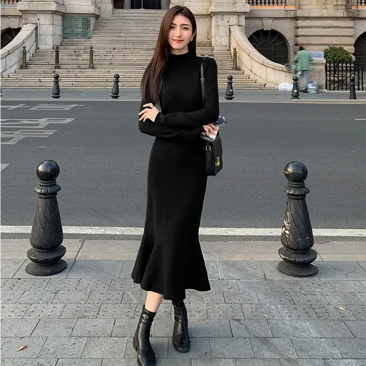 Cách tạo dáng tự do nhìn trực diện camera đơn giản, nhưng cuốn hút (Nguồn: Internet)