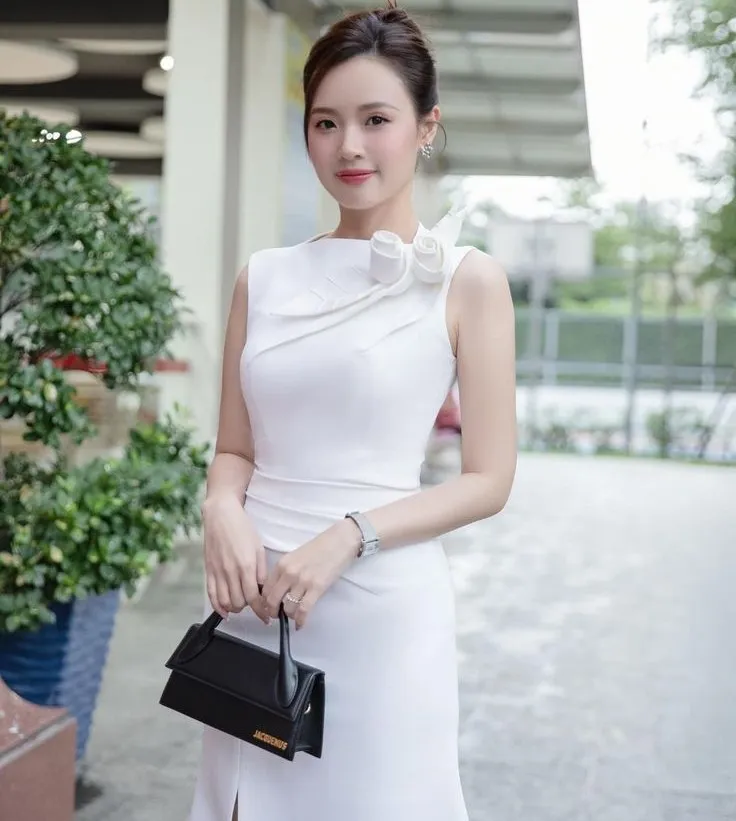 Đầm body&nbsp;đẹp tay cọc thanh&nbsp;thoát,&nbsp;tôn dáng