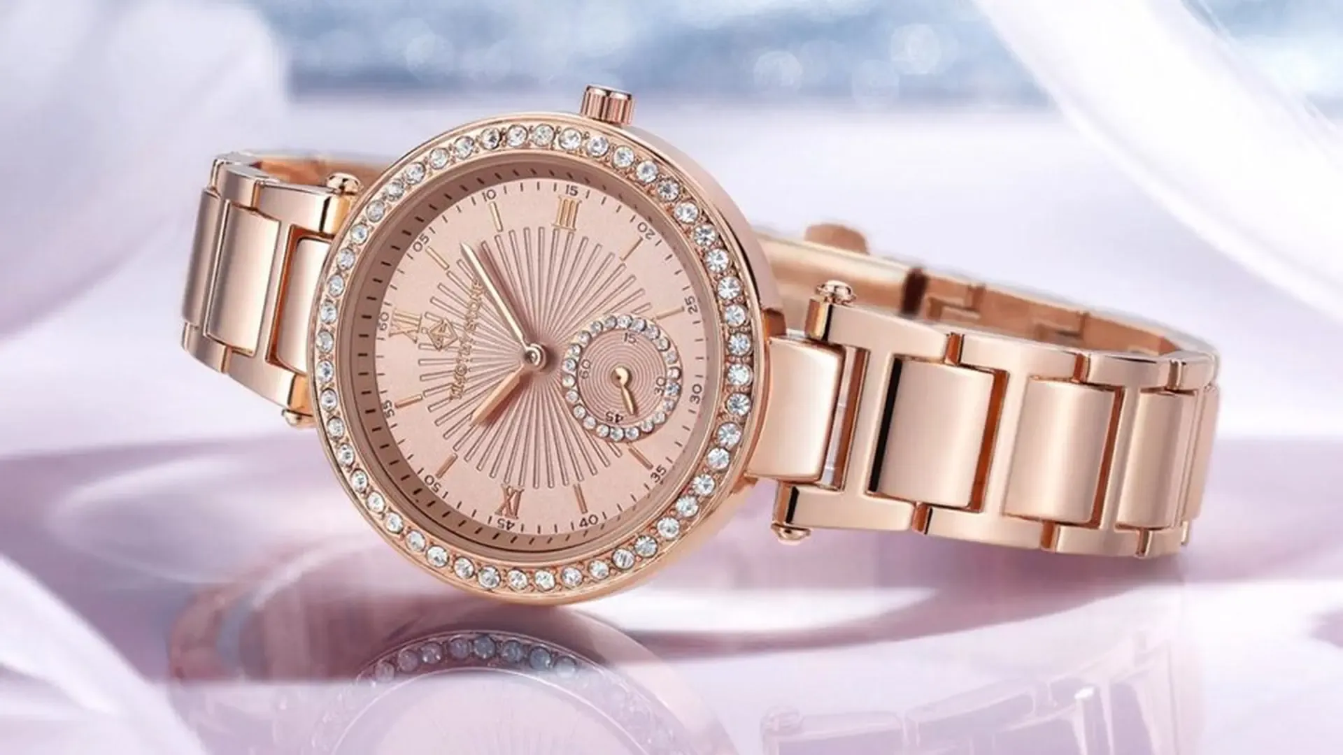 Món quà vừa thanh lịch nhưng vô cùng tinh tế không thể không kể đến đó chính là đồng hồ đeo tay (Nguồn: Internet)