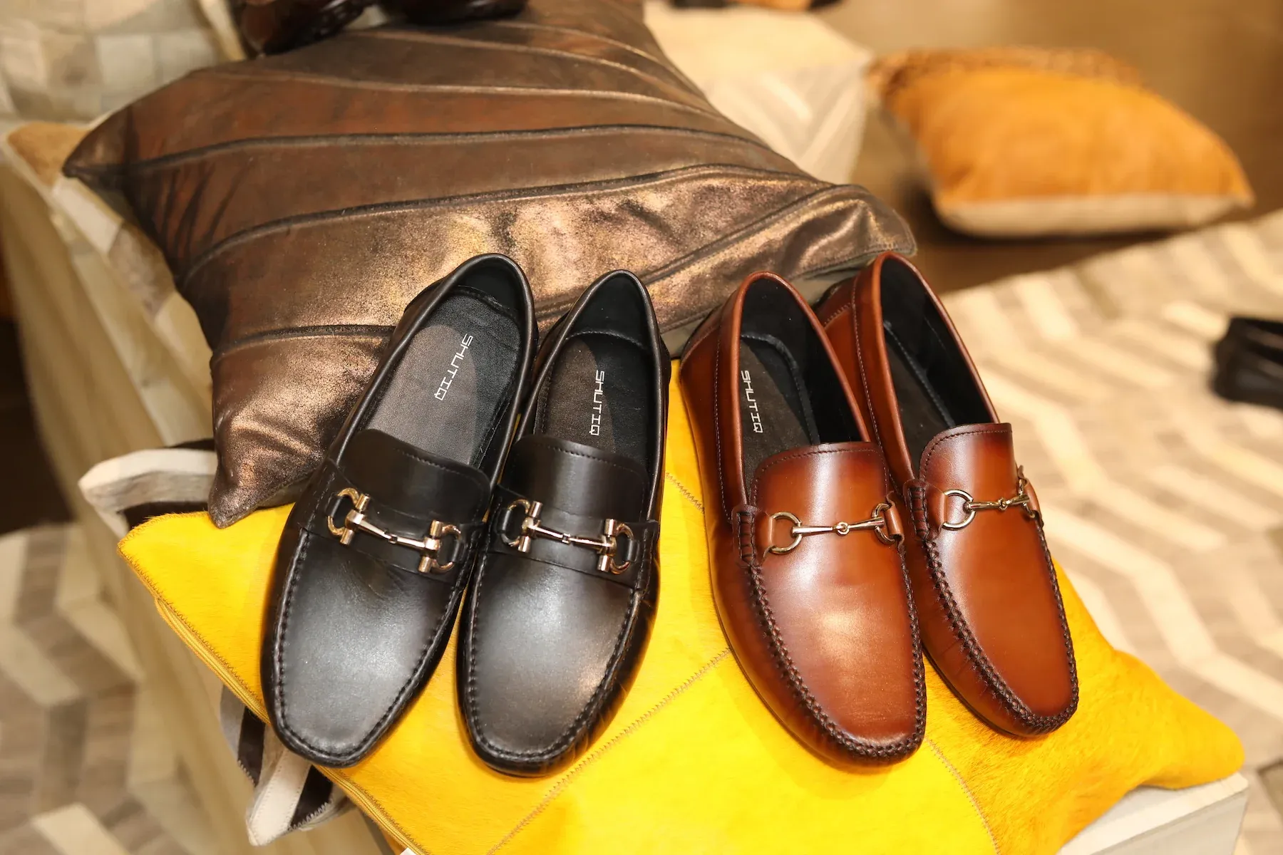 Giày loafer rất thuận tiện, phù hợp với đa dạng phong cách (Nguồn: Internet)