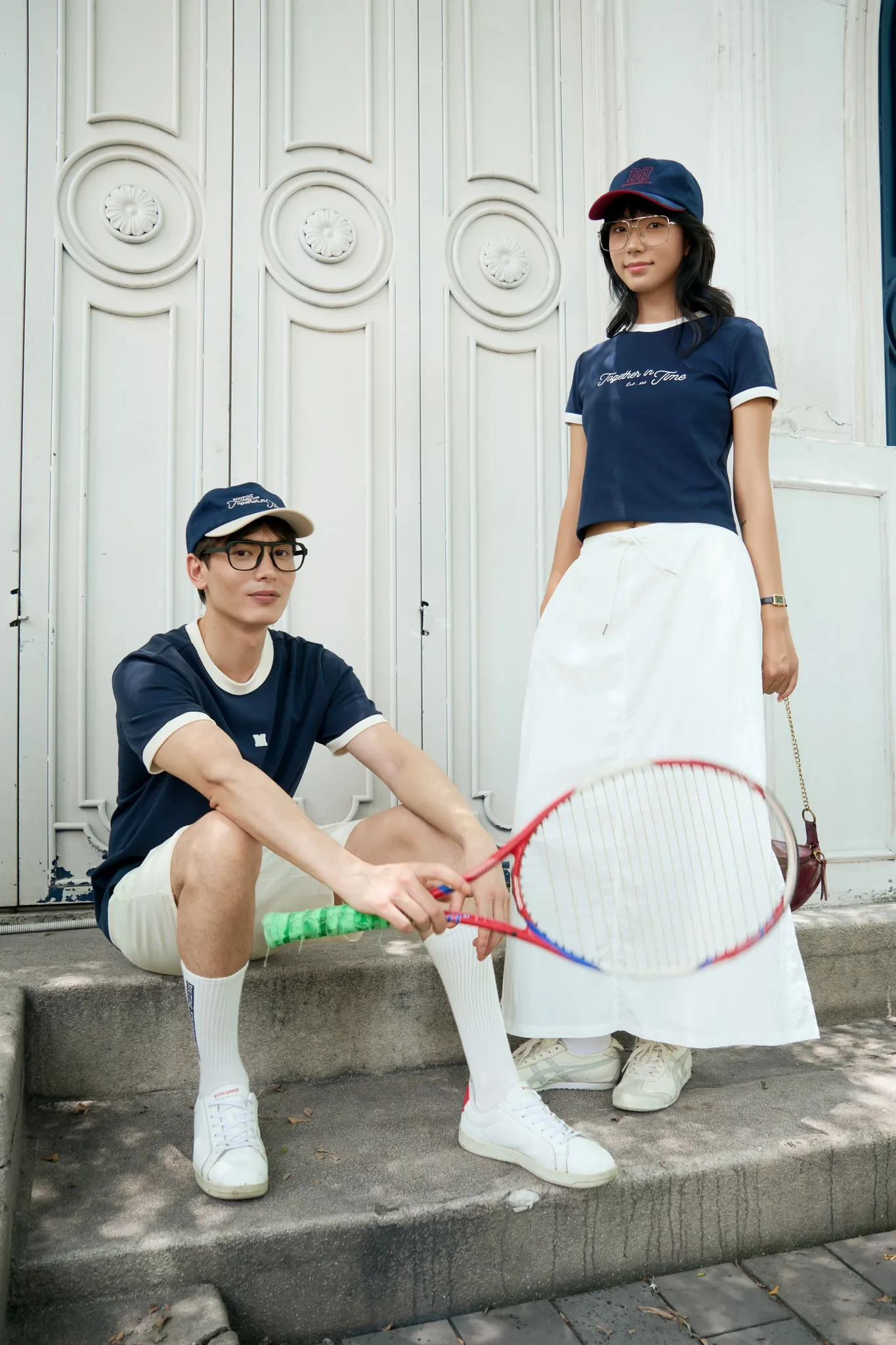 Gợi ý cách mix & match áo xanh navy và quần short thể thao, năng động cho nam Bảo Bình (Nguồn: Routine)