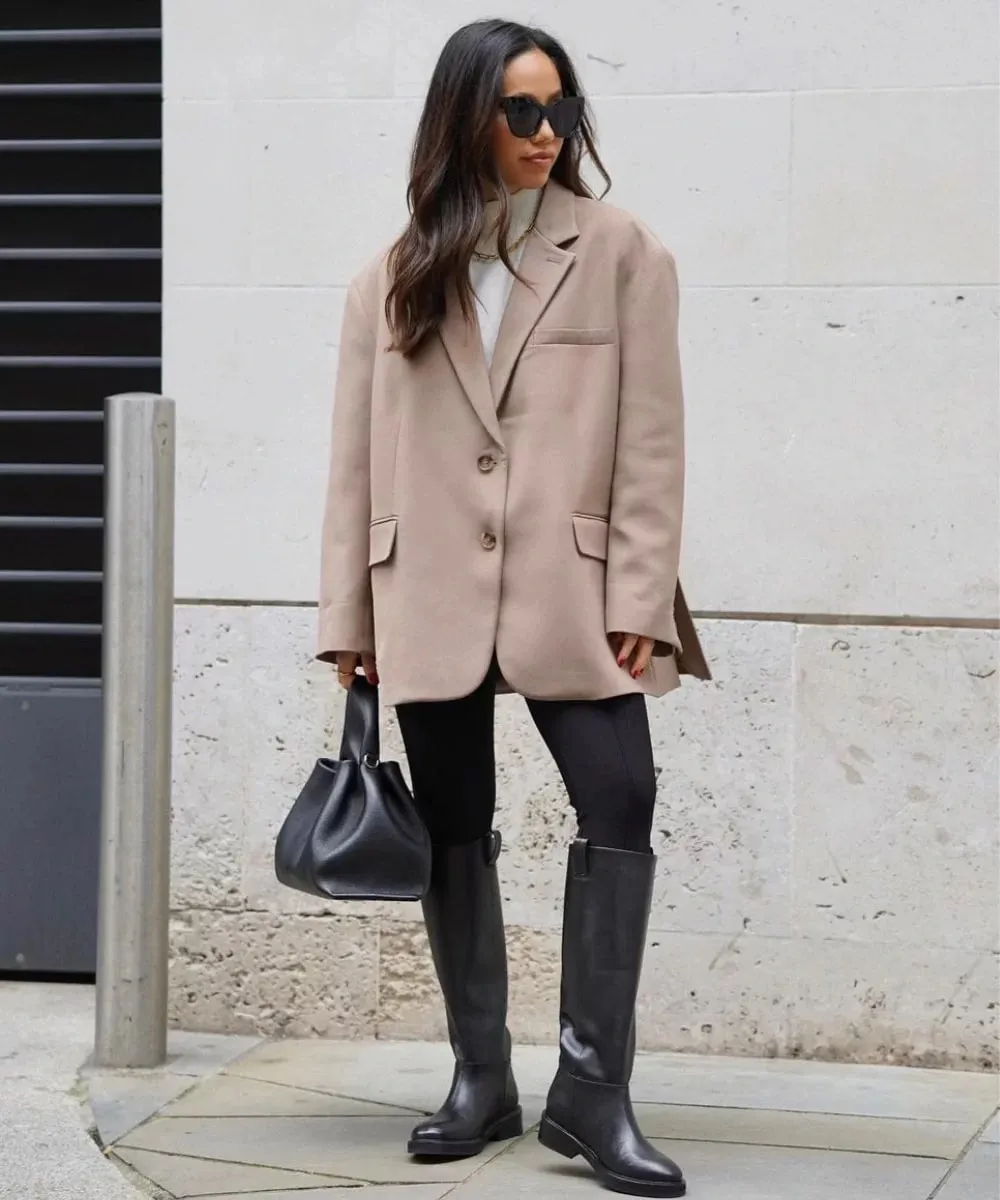 Gợi ý mix & match áo blazer với quần legging đơn giản, ấn tượng