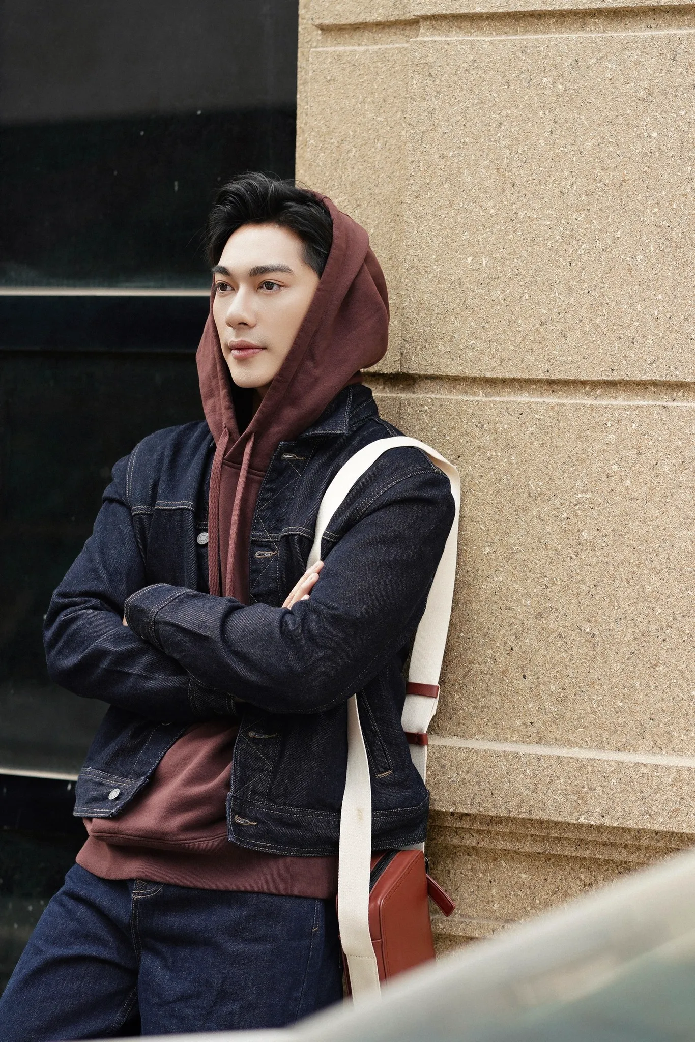 Hoodie không có khóa kéo cá tính, ấm áp (Nguồn: Routine)