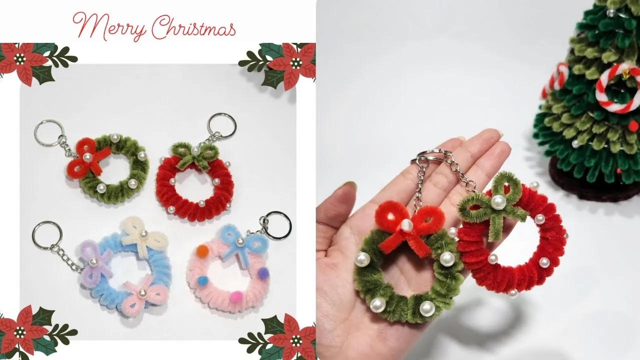 Mẫu móc khóa họa tiết Noel làm từ kẽm nhung xinh xắn, thích hợp tặng chị em gái (Nguồn: Internet)