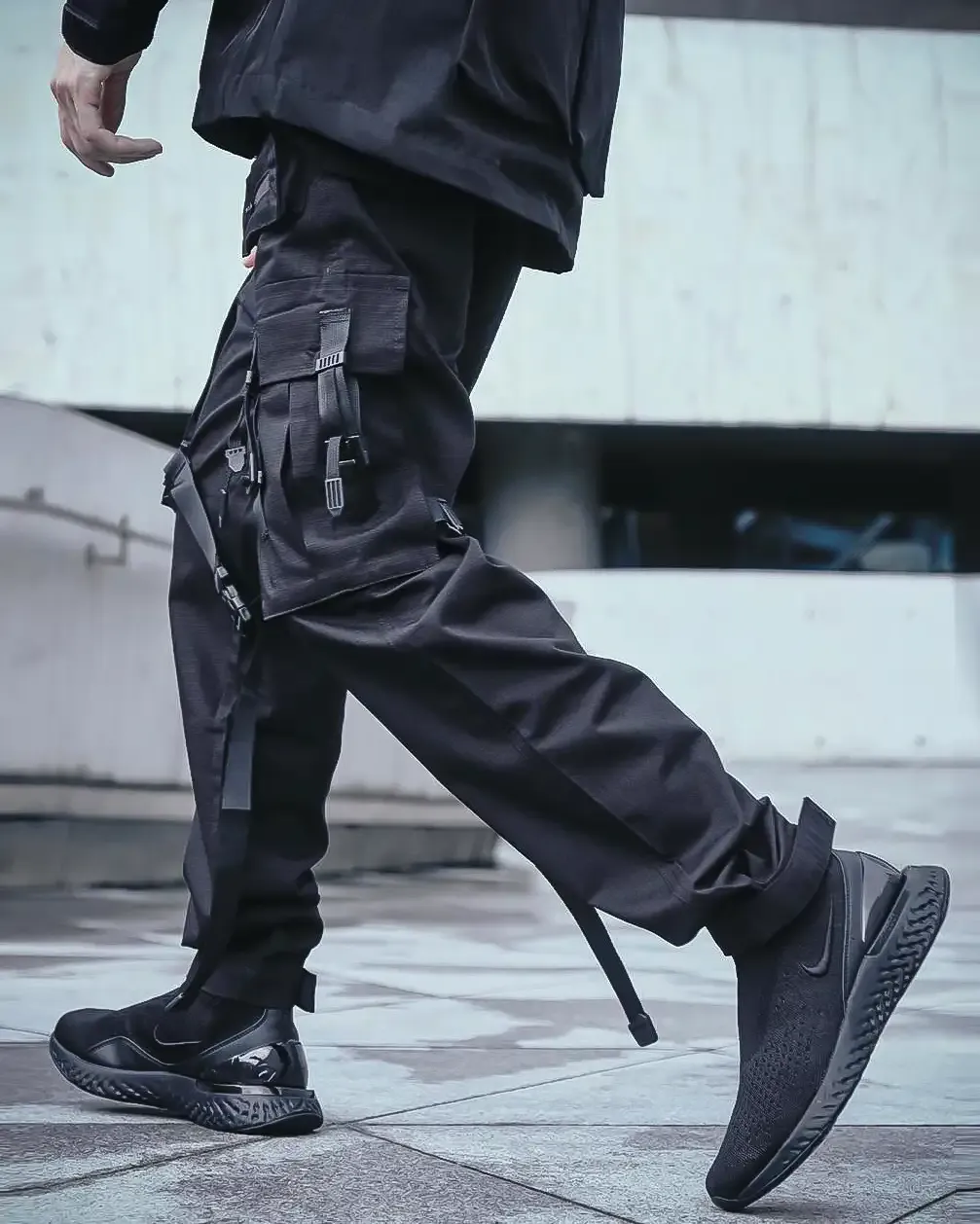 Mẫu quần cargo pants cá tính, phóng khoáng (Nguồn: Internet)