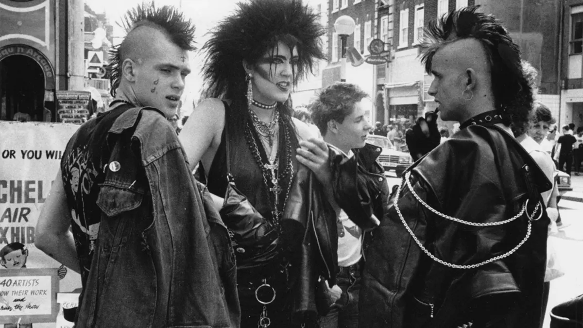 Phong cách Punk cá tính bắt nguồn từ những năm 70 (Nguồn: Internet)