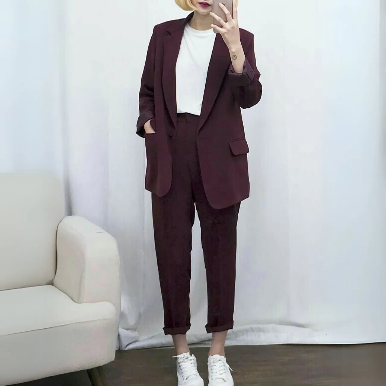Quần baggy mix áo blazer lịch sự (Nguồn: Internet)