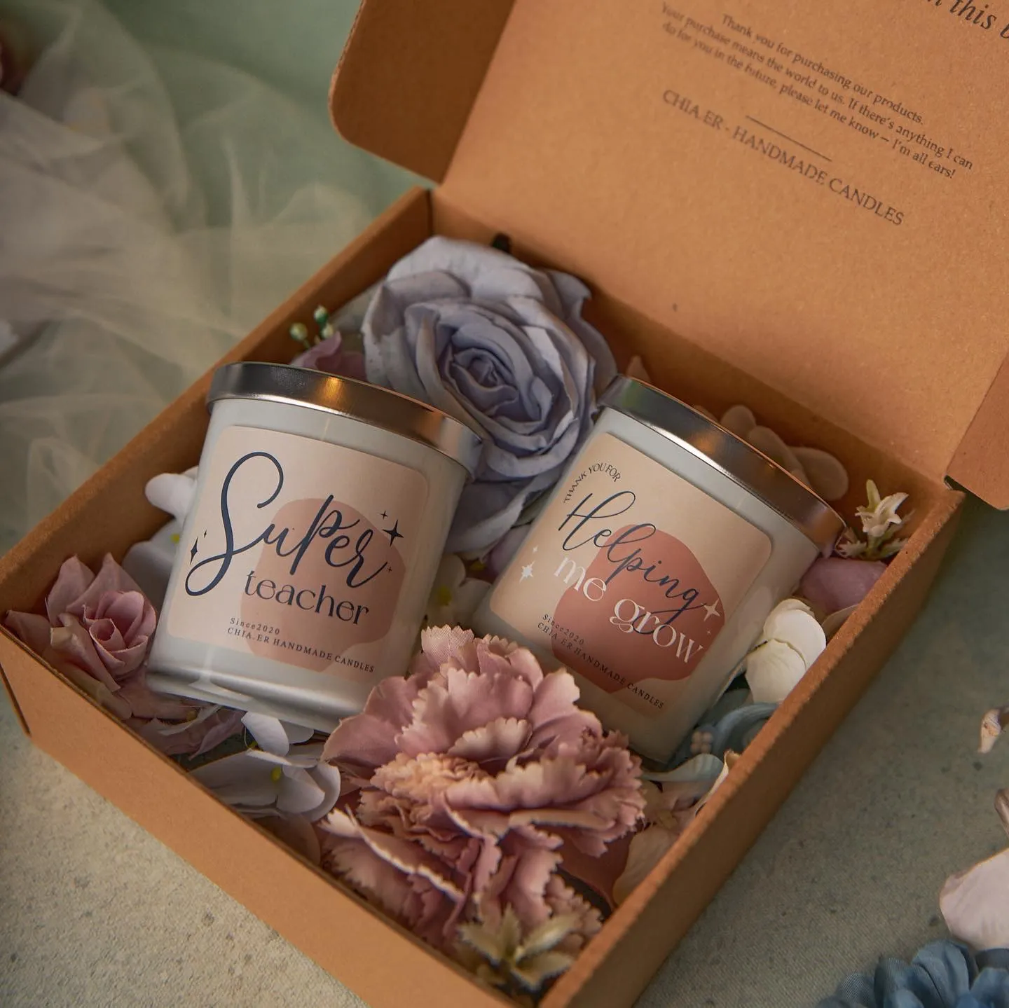 Set quà tặng nến thơm đơn giản, ý nghĩa thích hợp cho cô giáo (Nguồn: Internet)