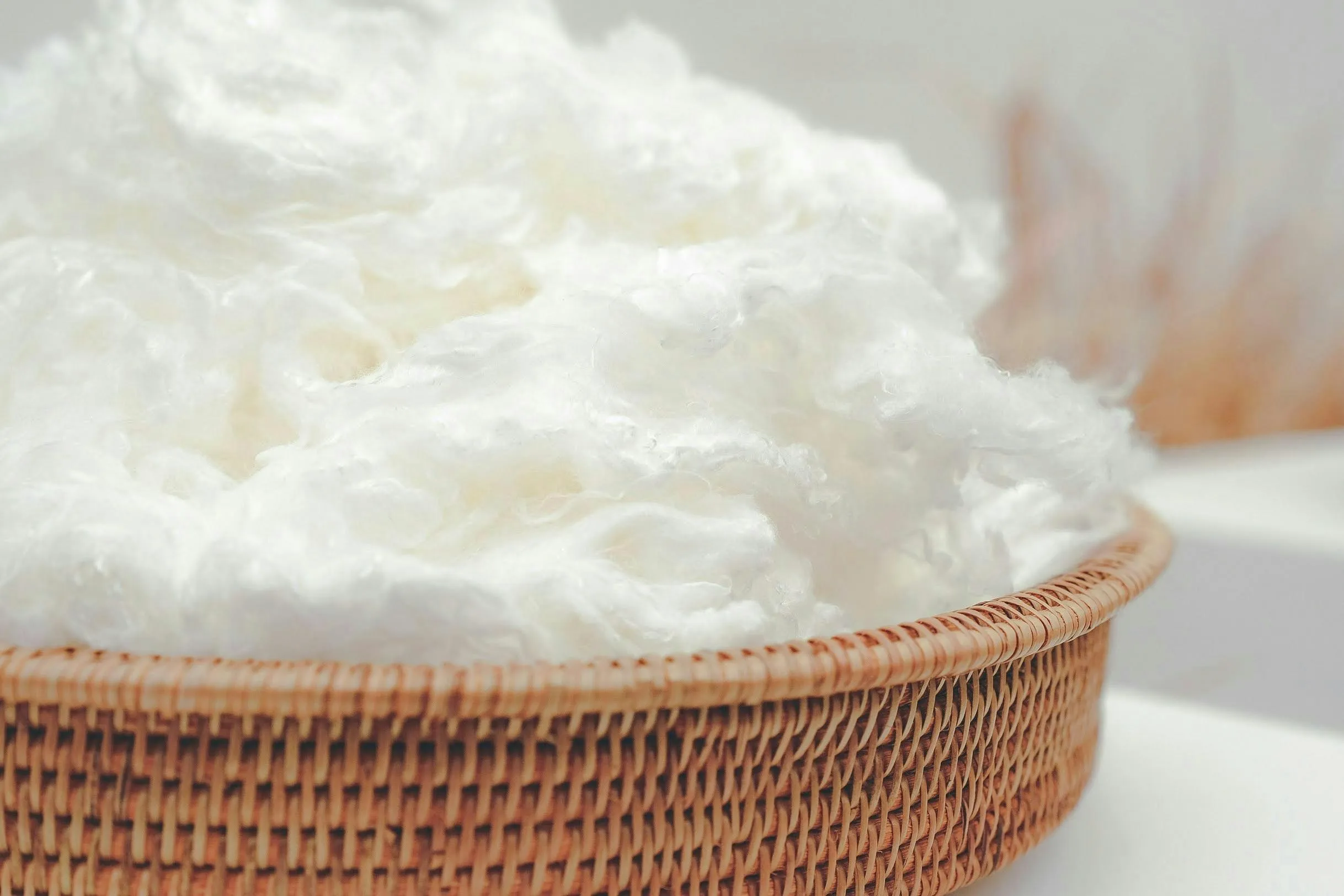 Tơ Visco được sản xuất từ nguồn nguyên liệu tinh khiết với quy trình sản xuất công phu (Nguồn: Internet)