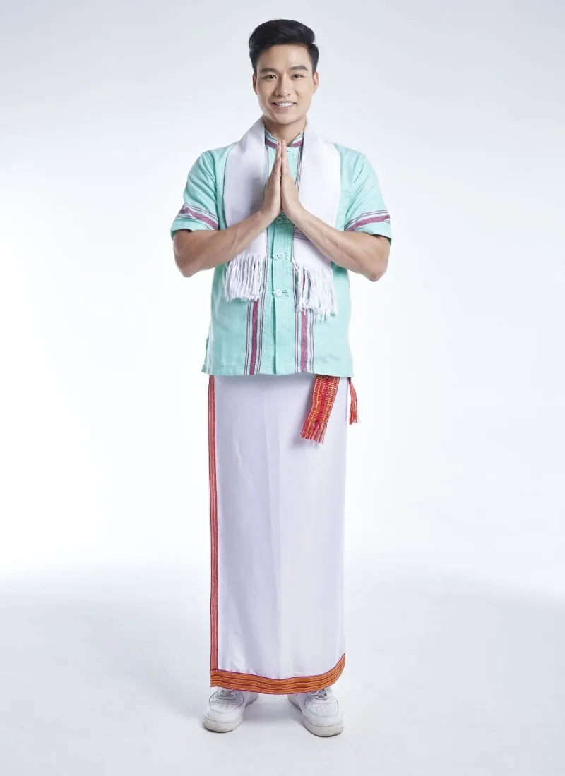Bộ trang phục dân tộc truyền thống của nam giới người Chăm