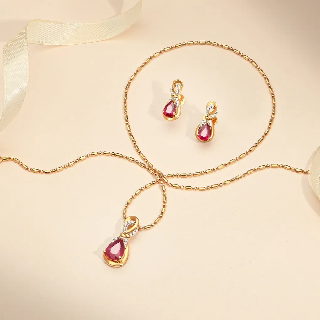 Trang sức là món quà 20/10 cho mẹ sang trọng (Nguồn: Internet)