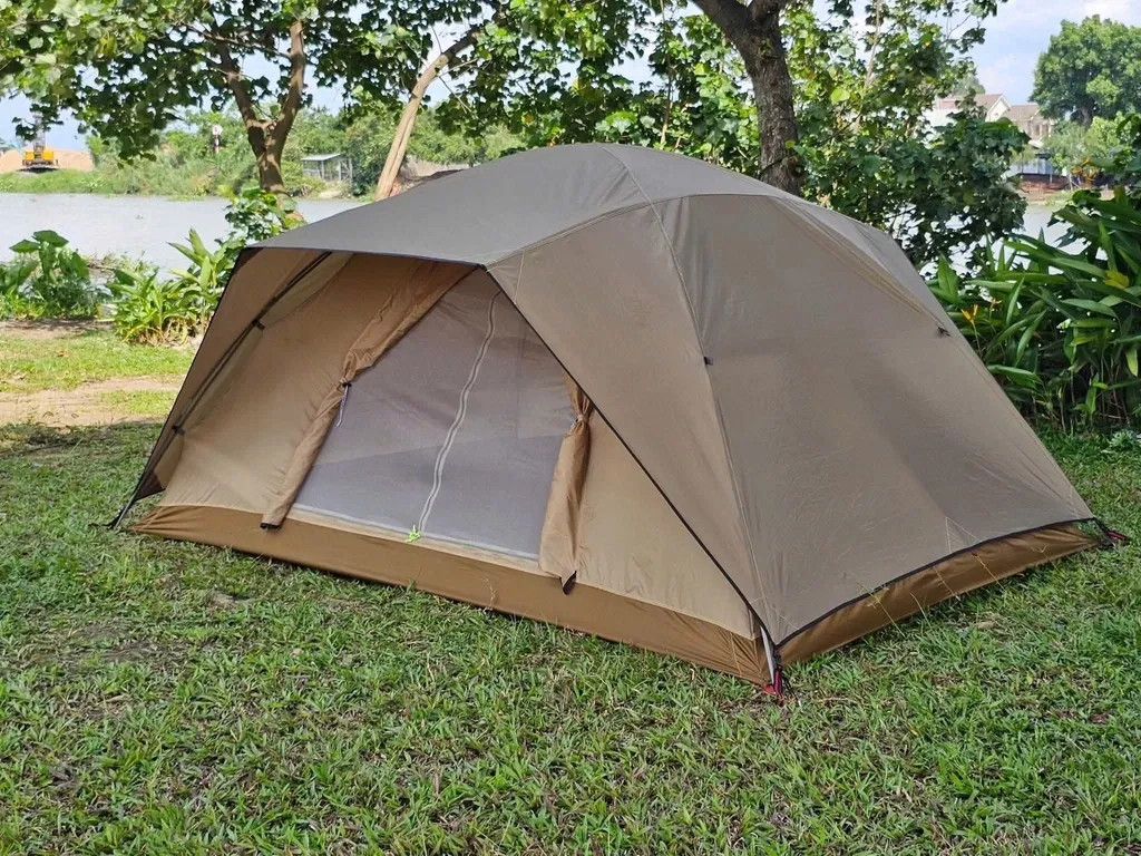 Vải nylon còn được ứng dụng để làm lều cắm trại