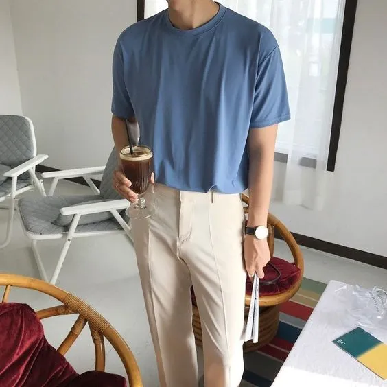 Cách mix & match xanh lam và be cho quý ông thanh lịch (Nguồn: Internet)